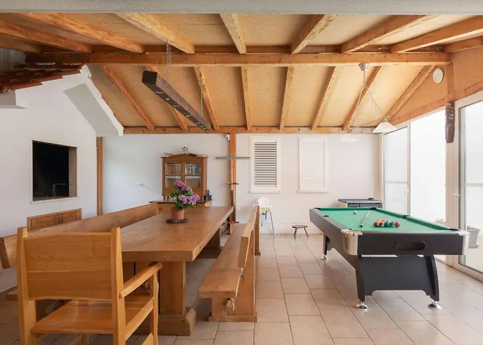 Ferienhaus In Mit Beheiztem Pool By Interhome *